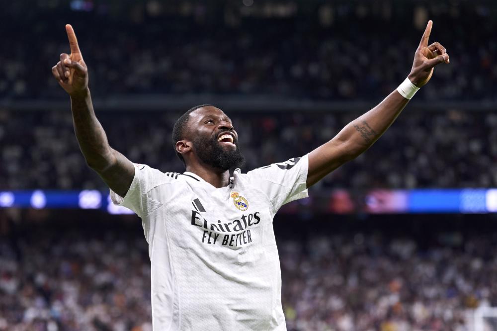 印尼羽球超级500赛 ｜ 决战双A组合 聪文先拿下首局.